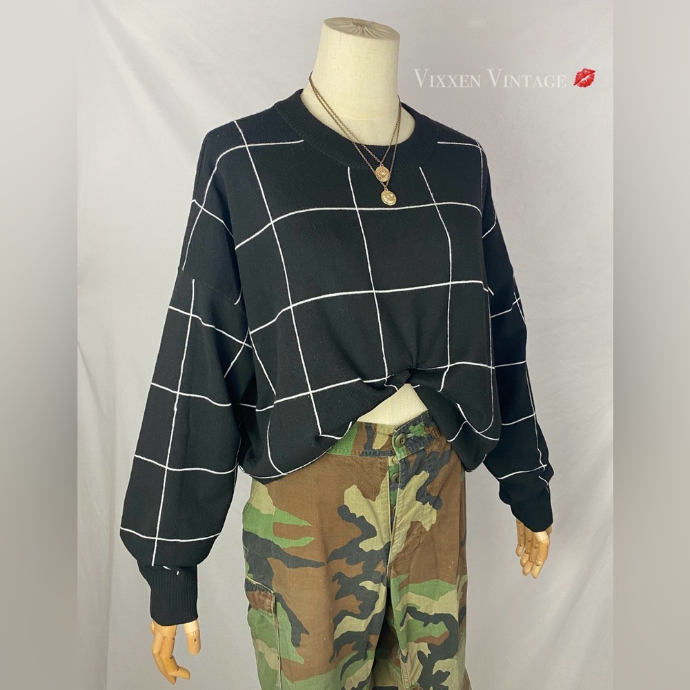 SLOUCHY CREWNECK 'STAR WINDOWPANE PULLOVER SWEATER' IN BLACK WHITE